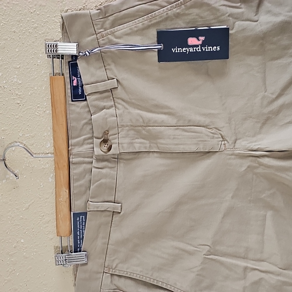 Vineyard Vines Breaker Shorts. - Picture 2 of 9